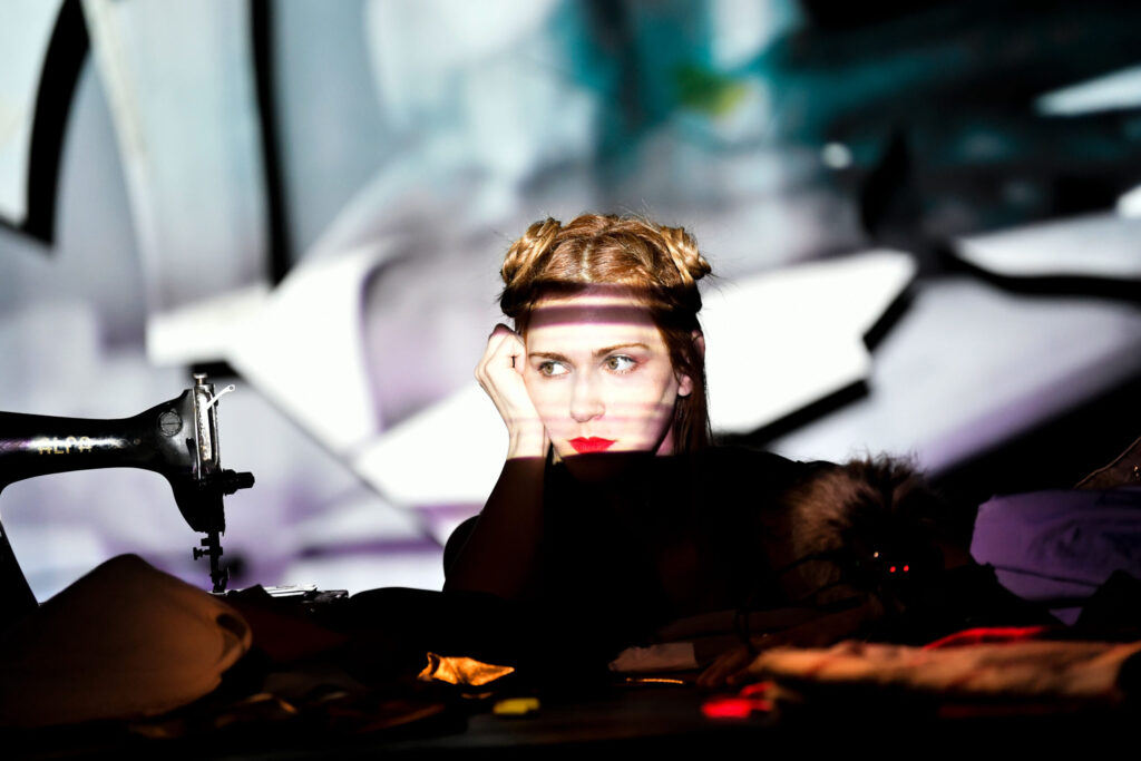 WHAT TO DO - Alex Kat